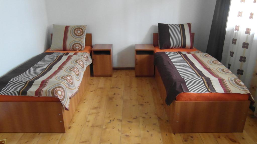 Gvirilas Sakhli Guest House Khashuri Pokój zdjęcie